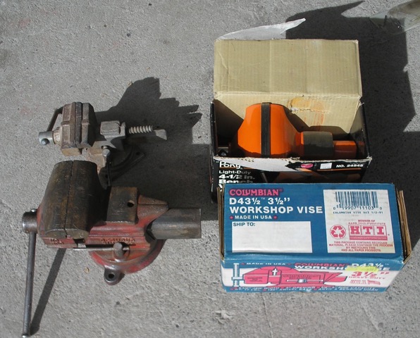 2 New Vises & 2 Used Vises