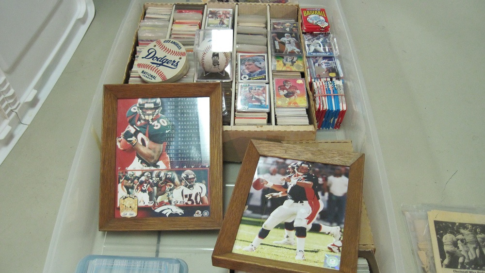 Sports Cards & Pictures